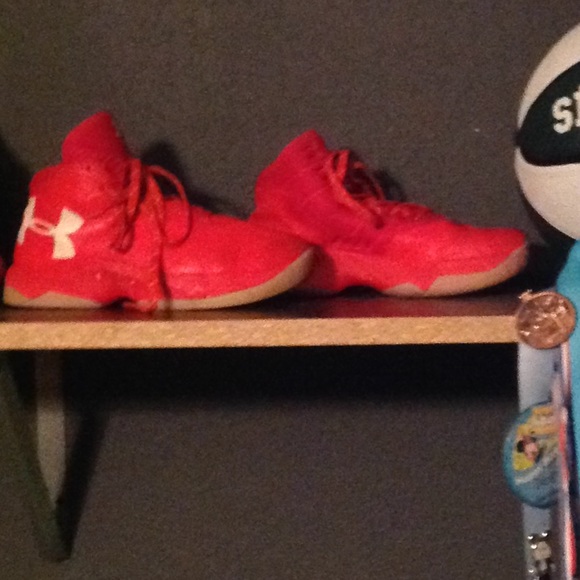 Under armor Curry 2.5 - Picture 3 of 4